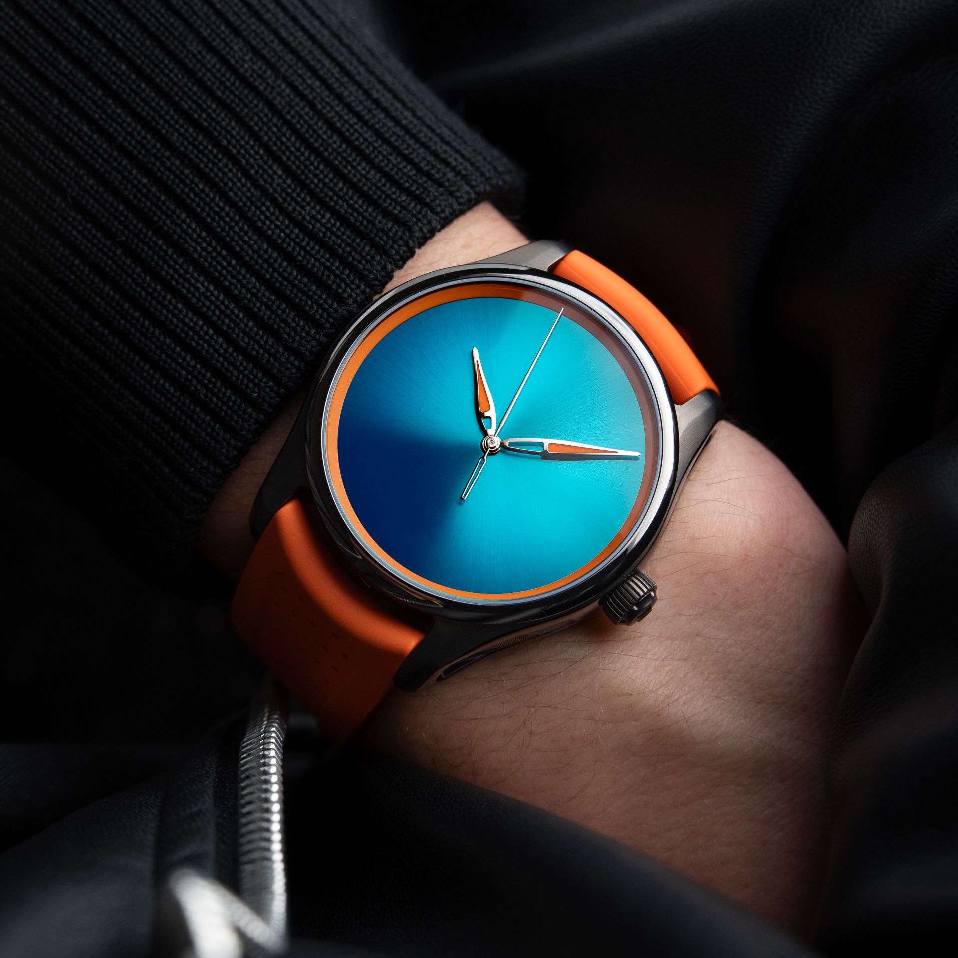 H.Moser & Cie. Pioneer Centre Seconds CLEAN 10/2025 Spiced Aqua DLC Steel