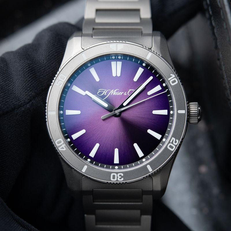 H.Moser & Cie. Pioneer Centre Seconds 10/2025 Limited Edition Purple Mist Titanium