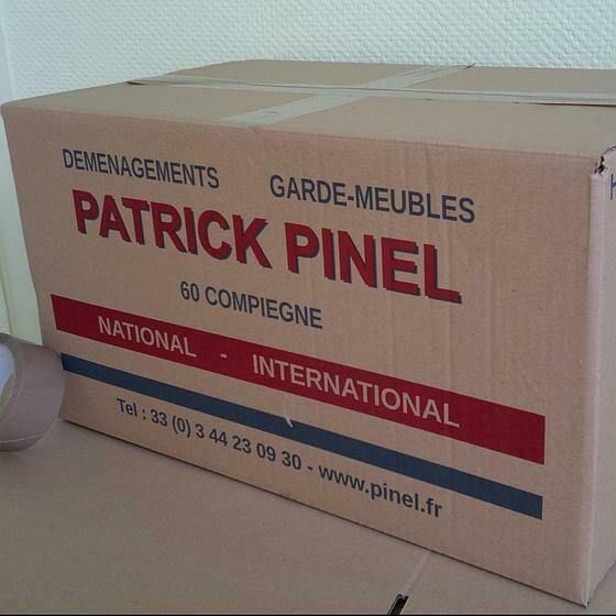 Carton de déménagement standard