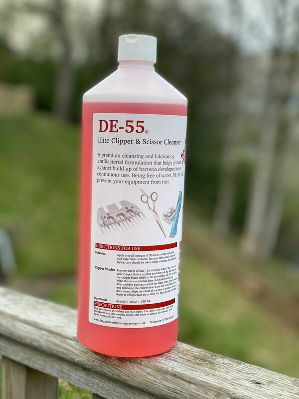 DE-55 Elite Clipper & Scissor Cleanser