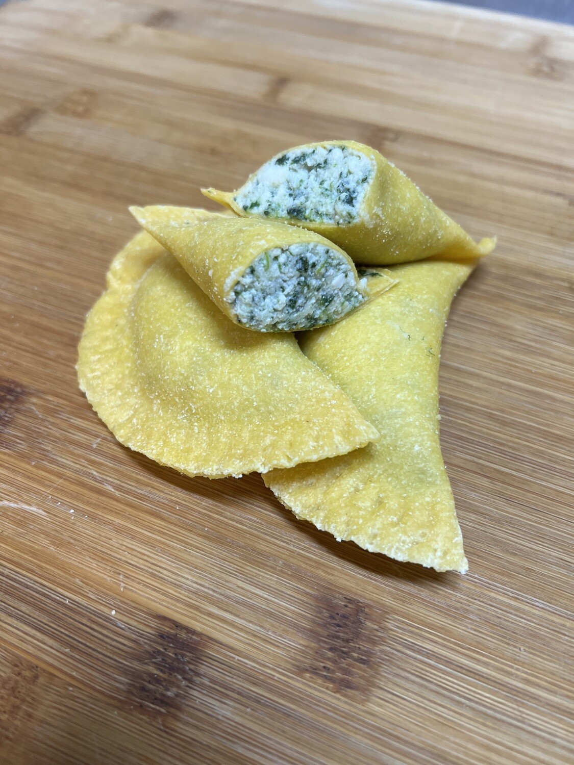 Ravioloni di ricotta e spinaci