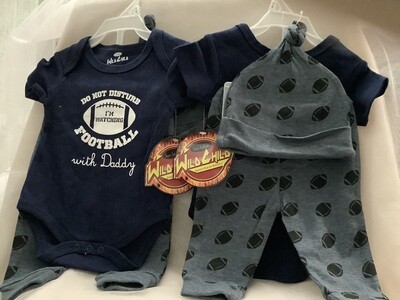 Baby Clothing Set - Do Not Disturb - I'm Watching Football with Daddy 0/3M