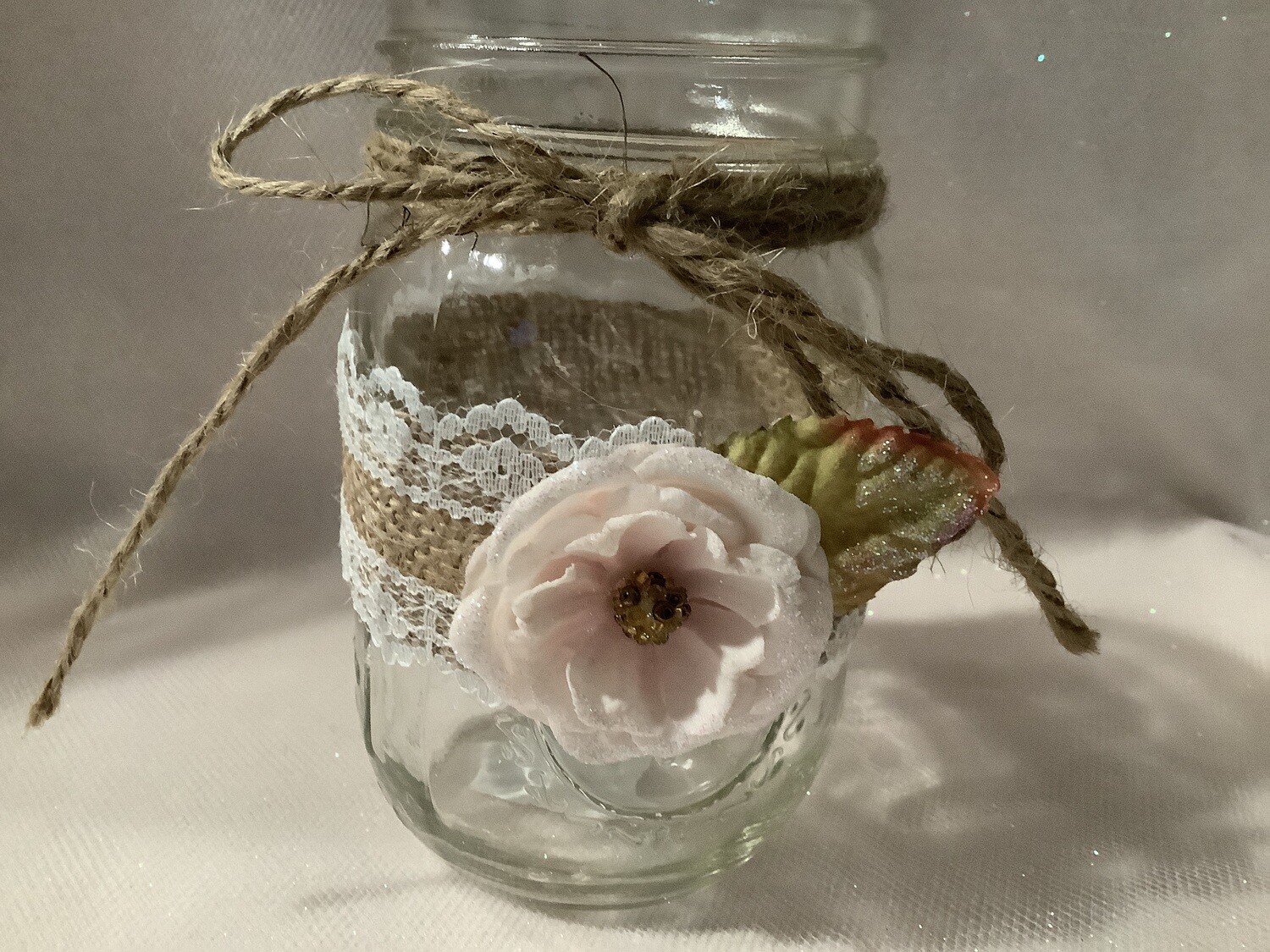 PINT MASON JAR WITH LACE AND FLOWERS