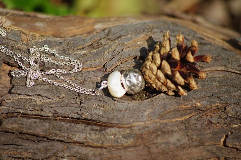 Pendentif pomme de pin