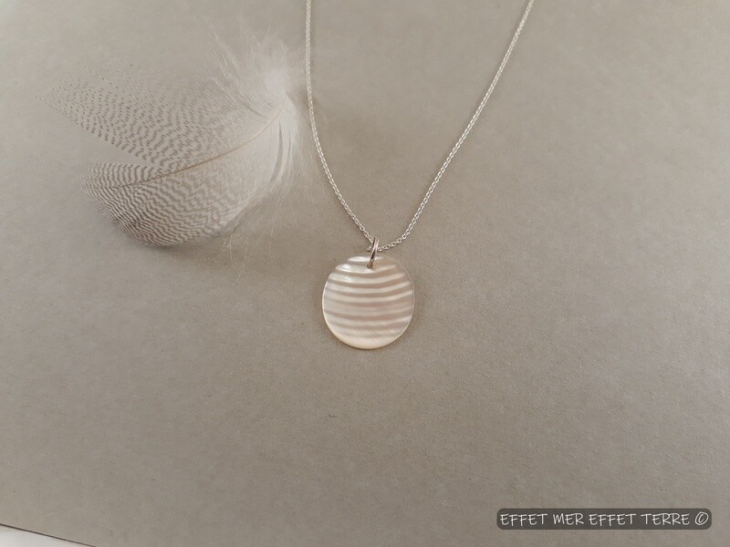Pendentif chic nacre