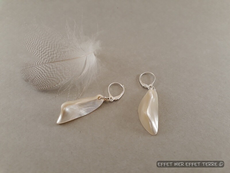 Boucles d'oreille nacre