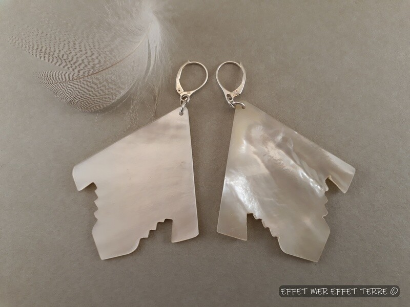Boucles d'oreille Art déco nacre blanche
