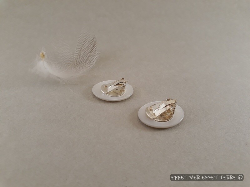 Clip boucles d'oreille ovales nacre blanche