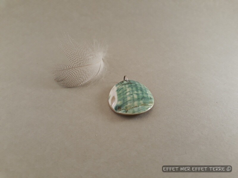 Grand pendentif nacre Tuléar