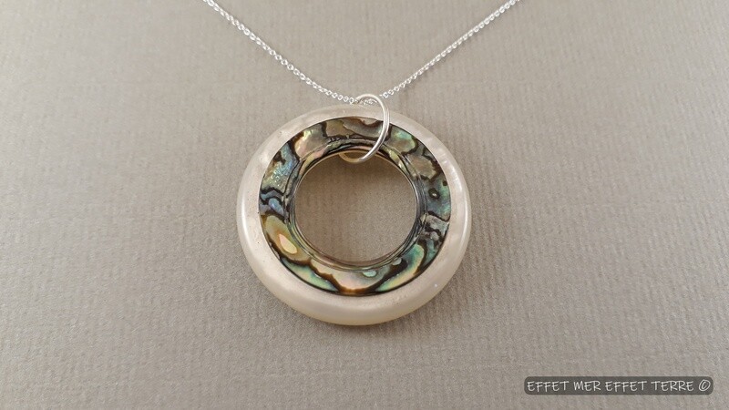 Pendentif anneau duo nacre blanche et nacre haliotide grand modèle