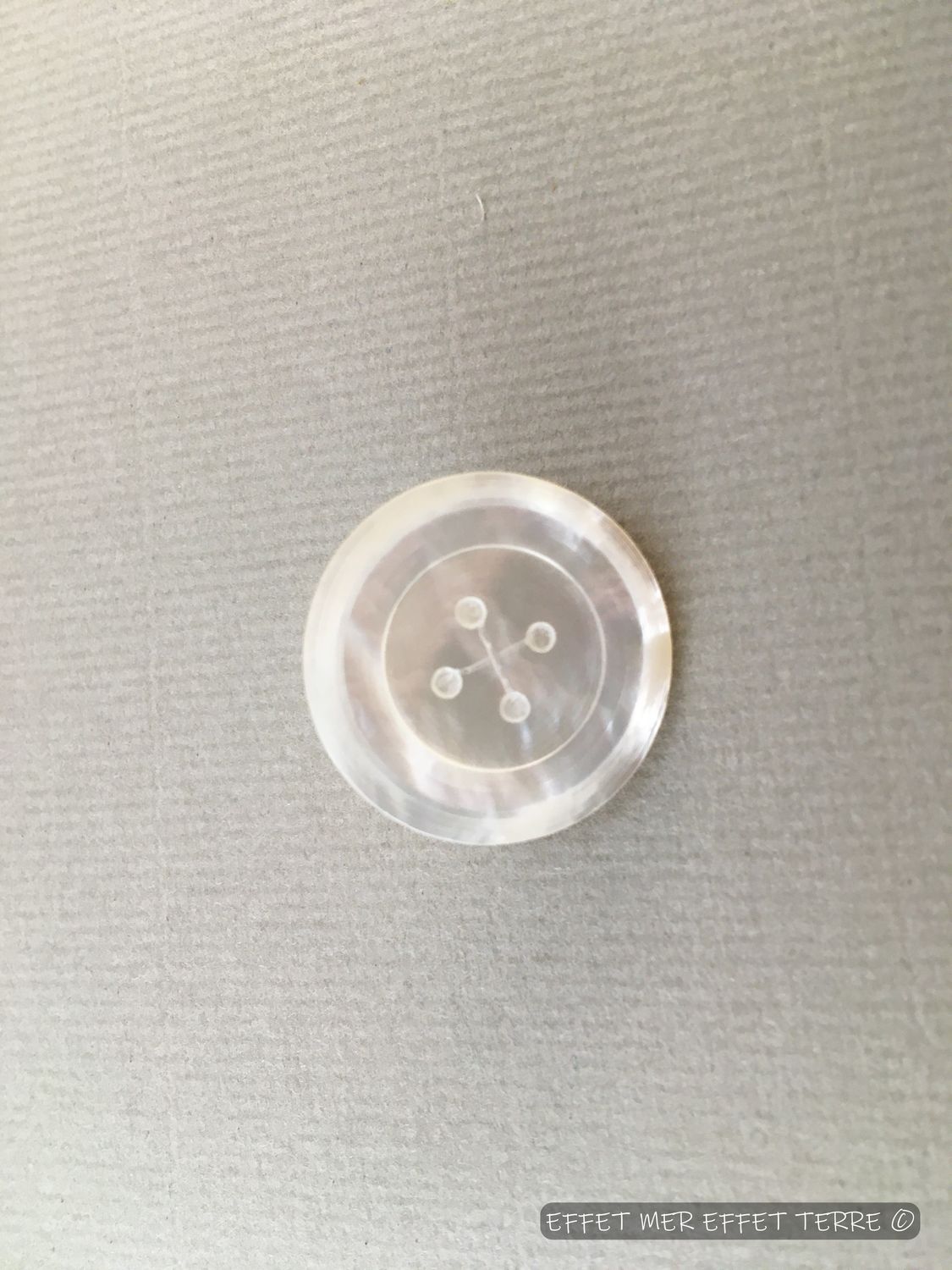 Broche Nacre Blanche