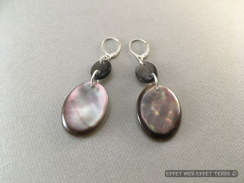 Boucles d'oreille ovale nacre grise
