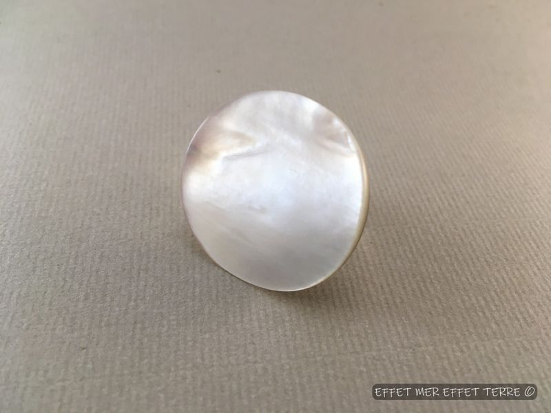 Bague ronde argent et nacre blanche