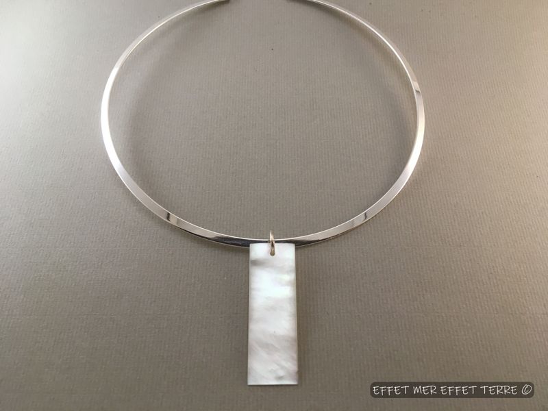 Pendentif nacre blanche