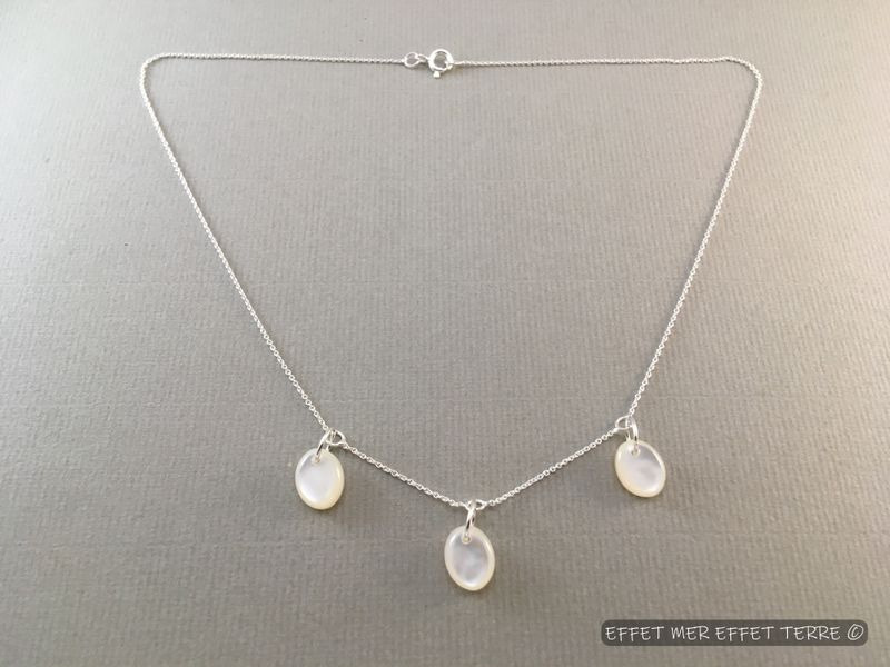 Pendentif 3 ovales nacre blanche