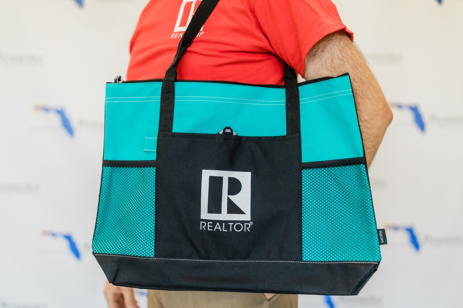 NYLON ZIPPERED TOTE BAG, Color: Teal