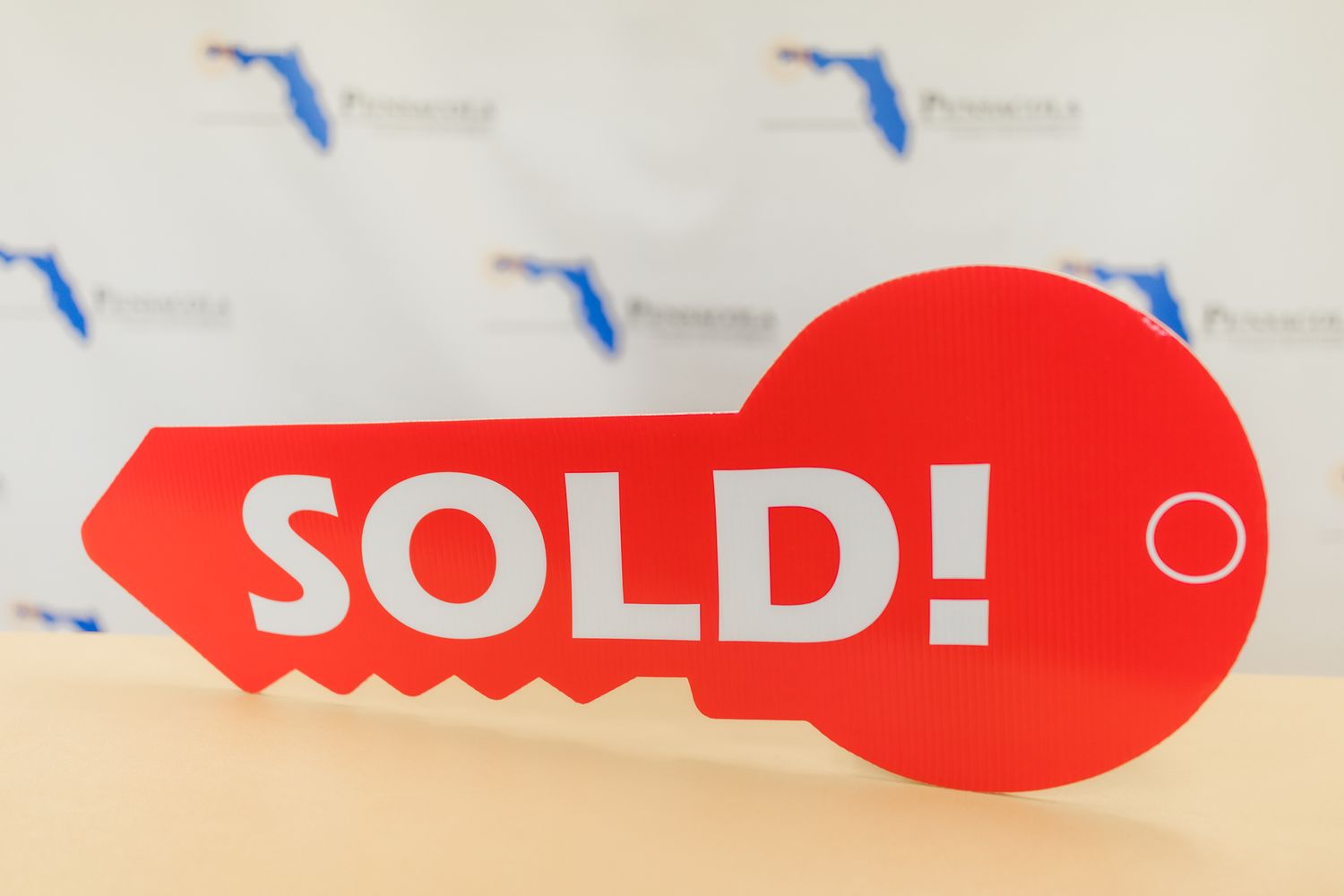 PHOTO PROP SOLD KEY Red