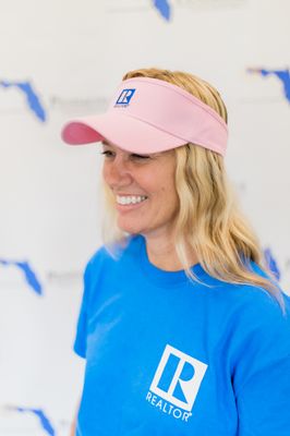 VISORS - REALTOR LOGO BRANDED Pink