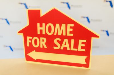 HOME FOR SALE HOUSE SHAPE Red/Yellow