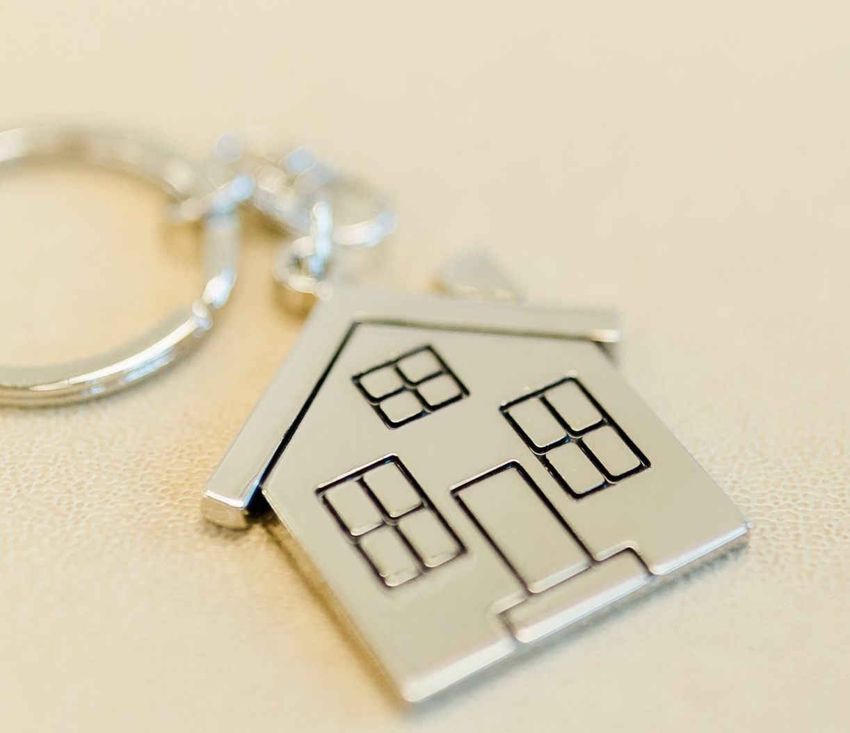 KEY CHAIN SILVER HOUSE DESIGN