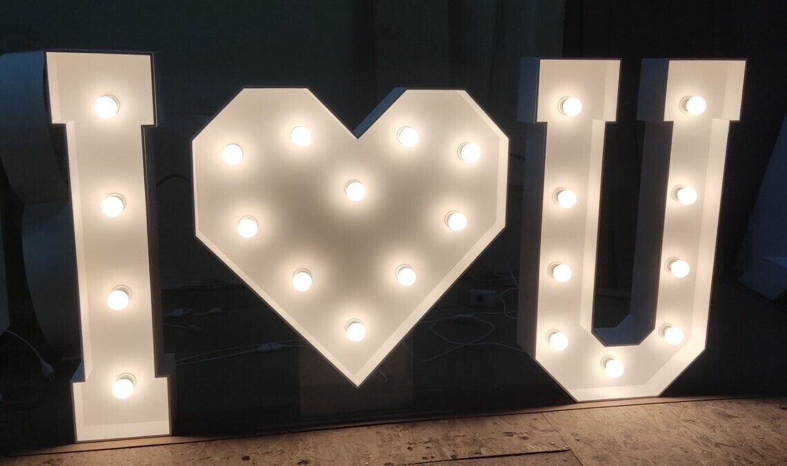 Grand lettrage led I ❤ Y