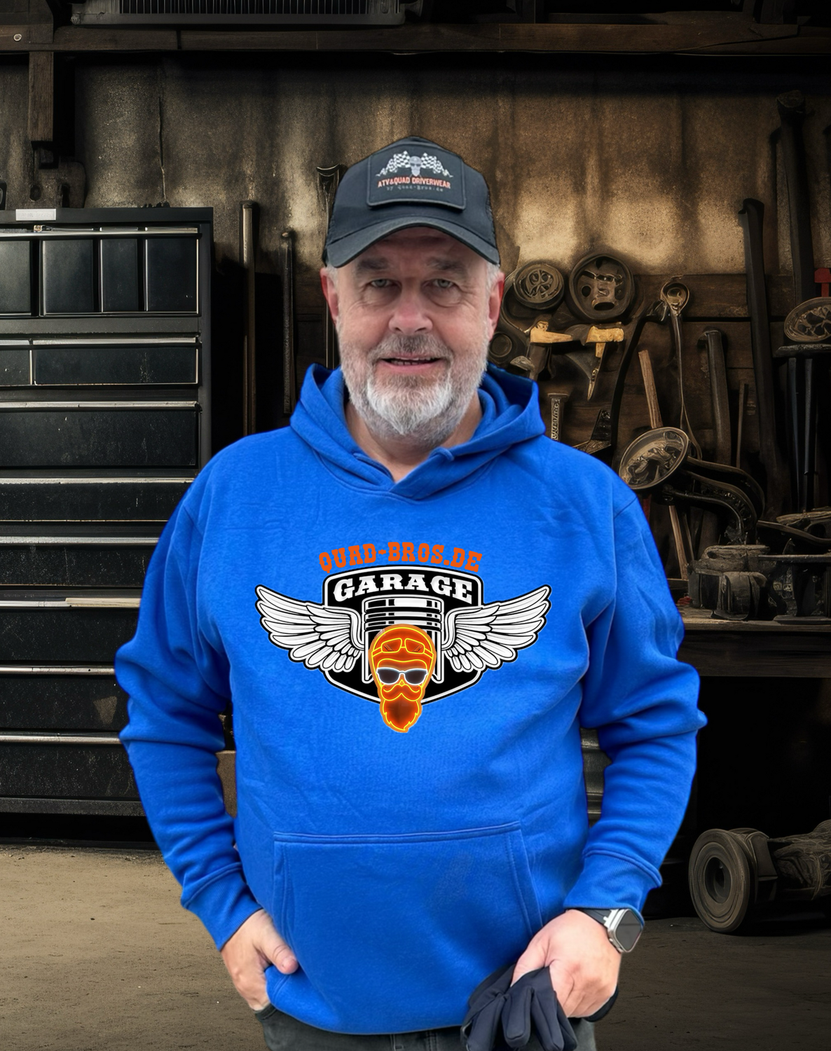 Quad-Bros Hoody "Garage" hellblau mit Print auf der Brust