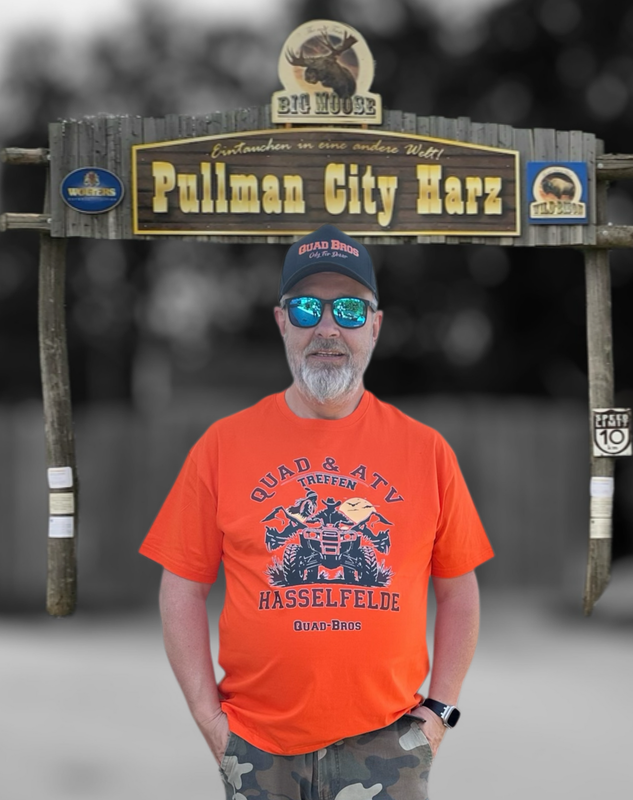 Quad-Bros T-Shirt Quad-Bros T-Shirt "Hasselfelde 2025" orange mit Print auf der Brust Passform unisex