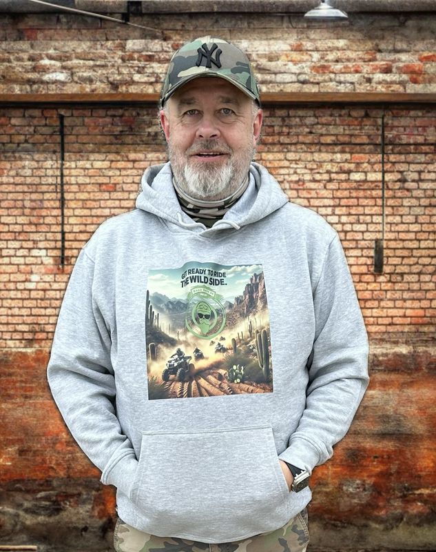 Quad-Bros Hoodie "The Wild Side" grau mit Print auf der Brust