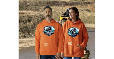 Quad-Bros Hoodie "Hartha 2026" orange mit Print auf der Brust  Passform unisex