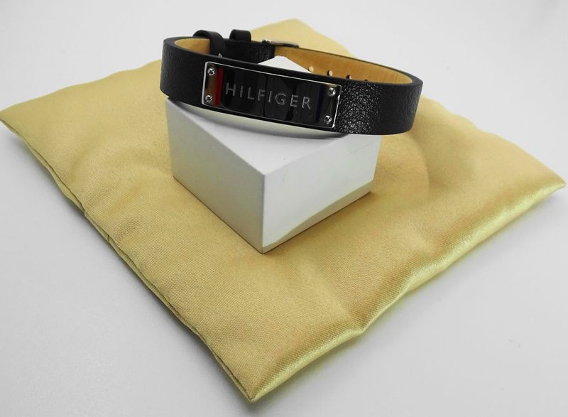 Tommy Hilfiger Leder-Armband Herren 2700679 Tommy Hilfiger Leder-Armband Herren 2700679