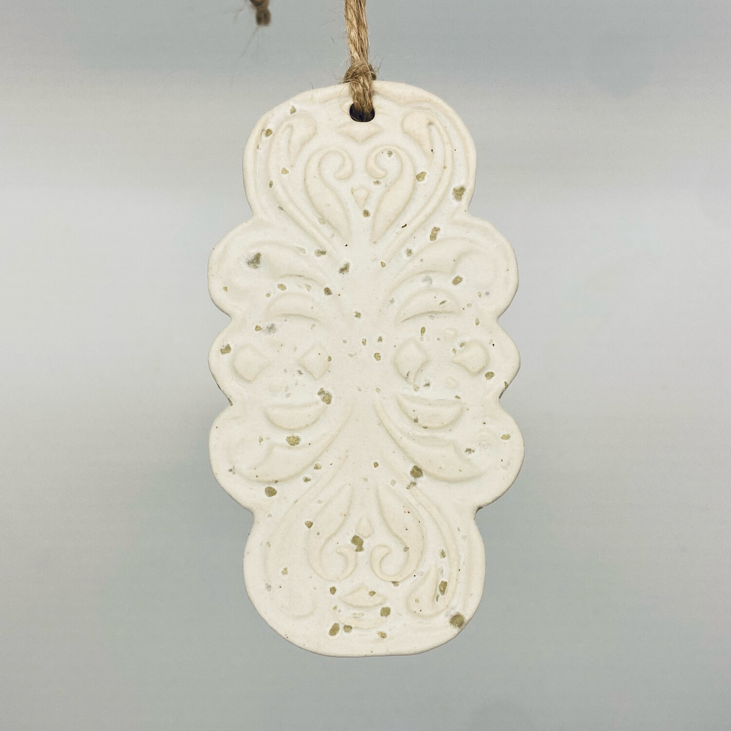 Vertical Lattice Ornament
