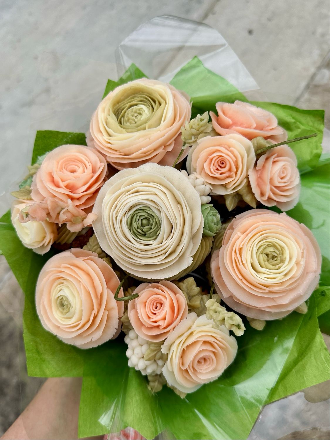 Detailed Floral Cupcakes &amp; Cupcake Bouquets