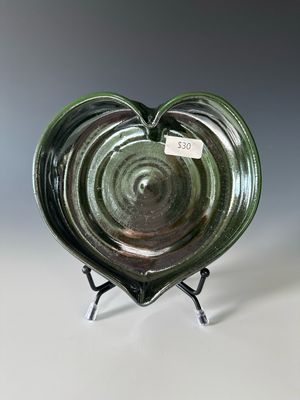 Heart Drop Dish, Junebug Green