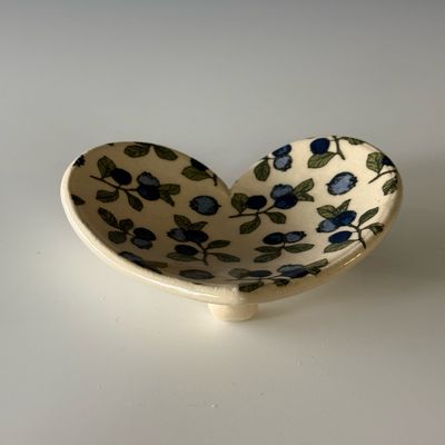Blueberry Print Curved Heart Dish