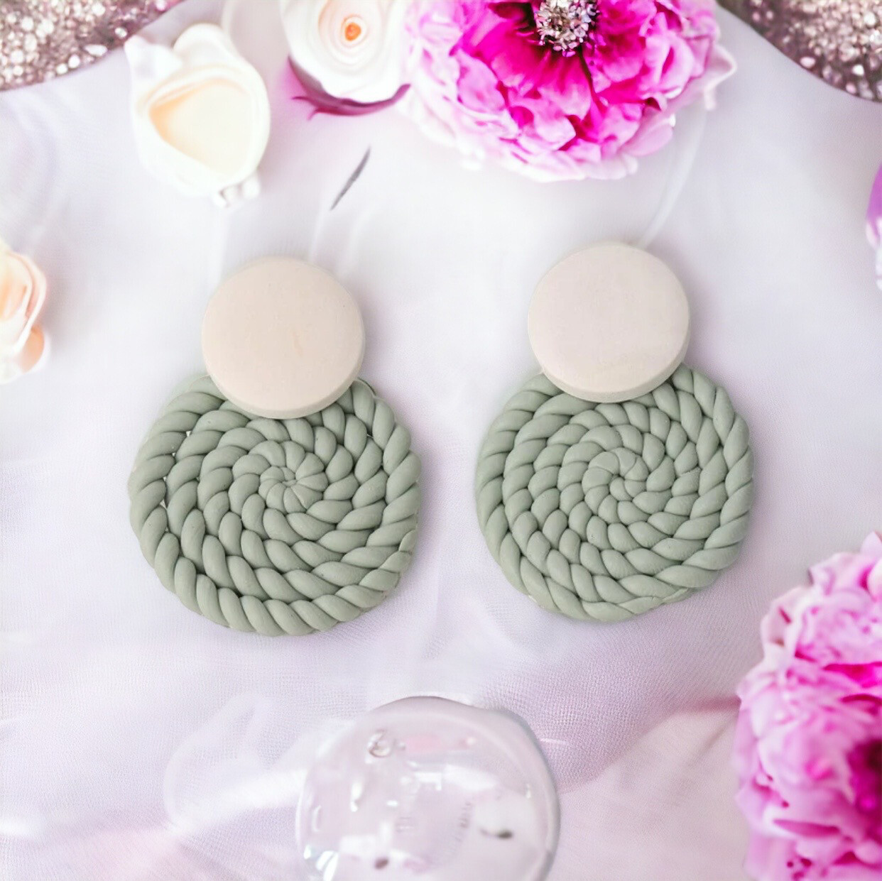 Oorbellen Ratan Soft Green
