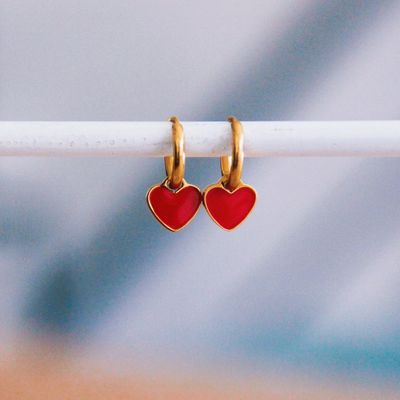 RVS creolen met mini hartje – rood –