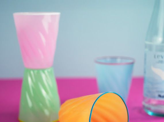Set Van 4 Bekers In Glas Met Gekleurde Rand