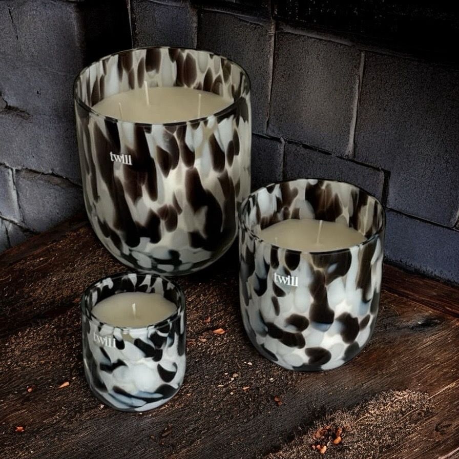Twili indoor Lotus black collection
