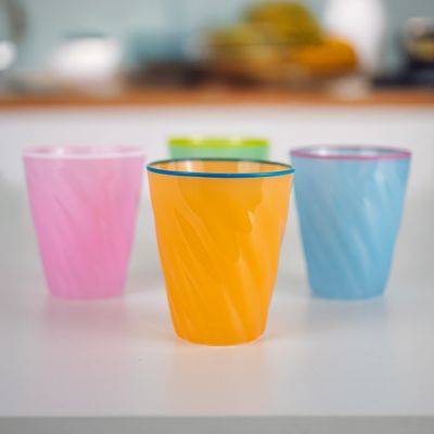 Set van 4 kleurrijke glaasjes