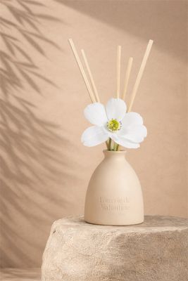 Azure Allure Geurstokjes 200 ml zijdebloem