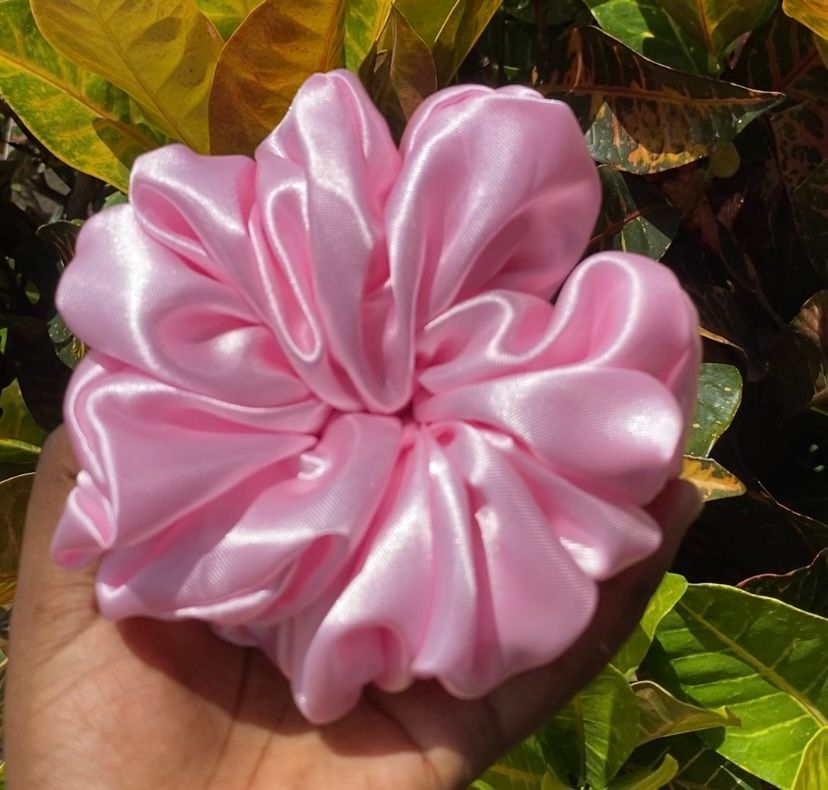 XL Scrunchie