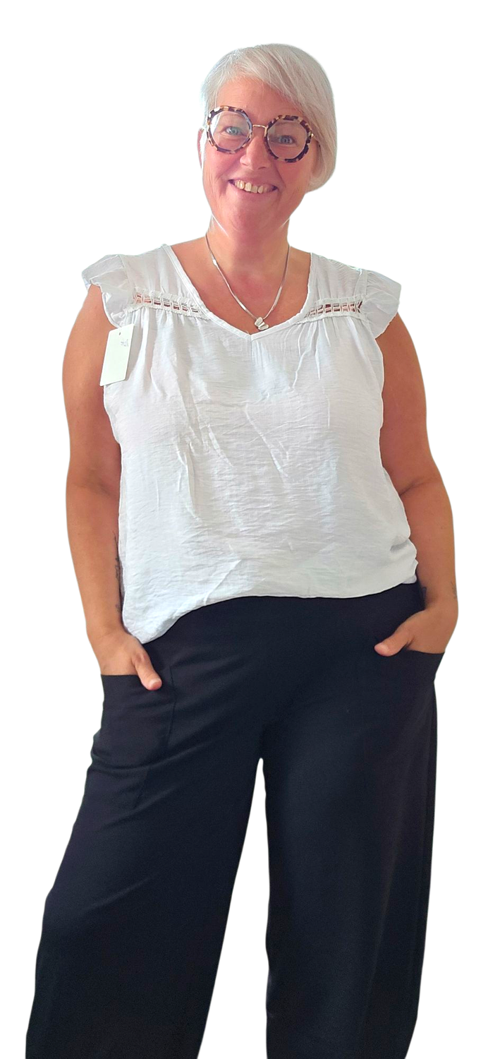 D&amp;L TOP MET GEKKE MOUWEN