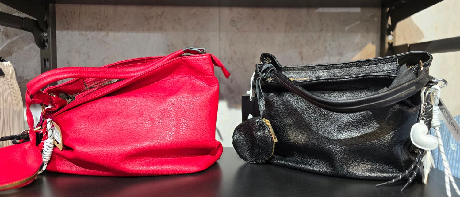 ACCES HANDTAS MET SLEUTELHANGER