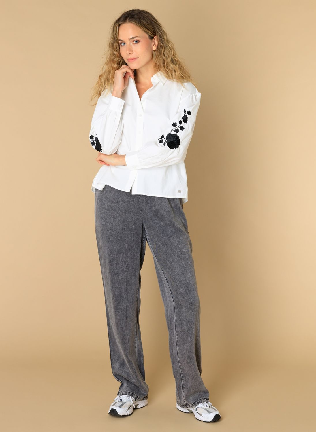IVY BEAU ESLINA SHIRT
