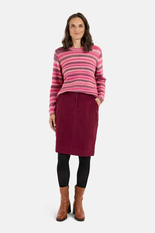 SIGNATURE SKIRT