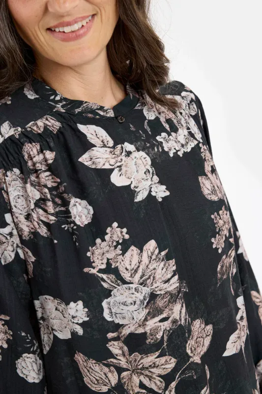 SIGNATURE BLOUSE