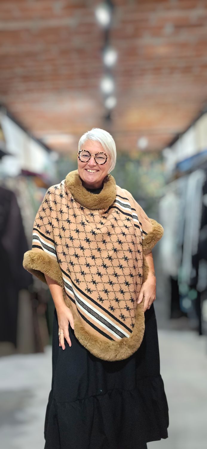 ACCESS PONCHO ACCESS PONCHO