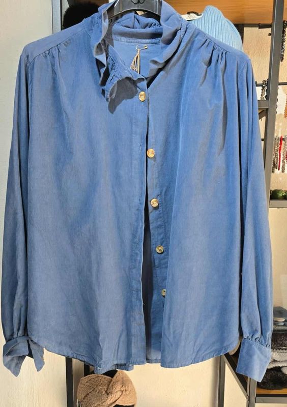 MAY 64 BLOES IN RIBFLUWEEL