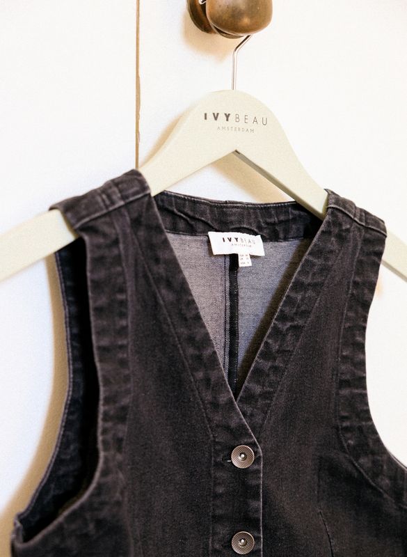 IVY BEAU SABINA VEST