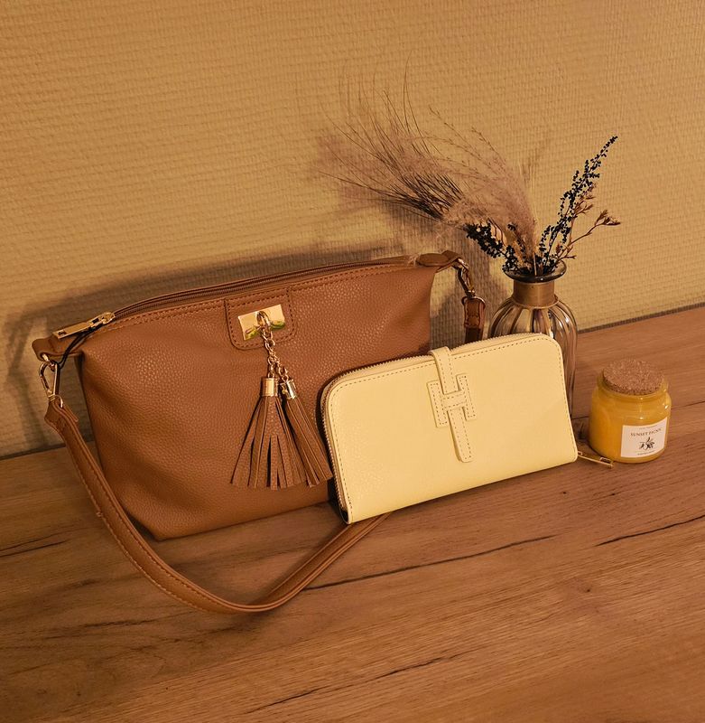 GIULIANO KUNSTLEDEREN SCHOUDERTAS